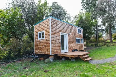 Tiny house with a deck in Columbia, SC